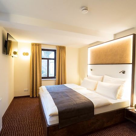 Hotel Goldener Hirsch Suhl Kültér fotó